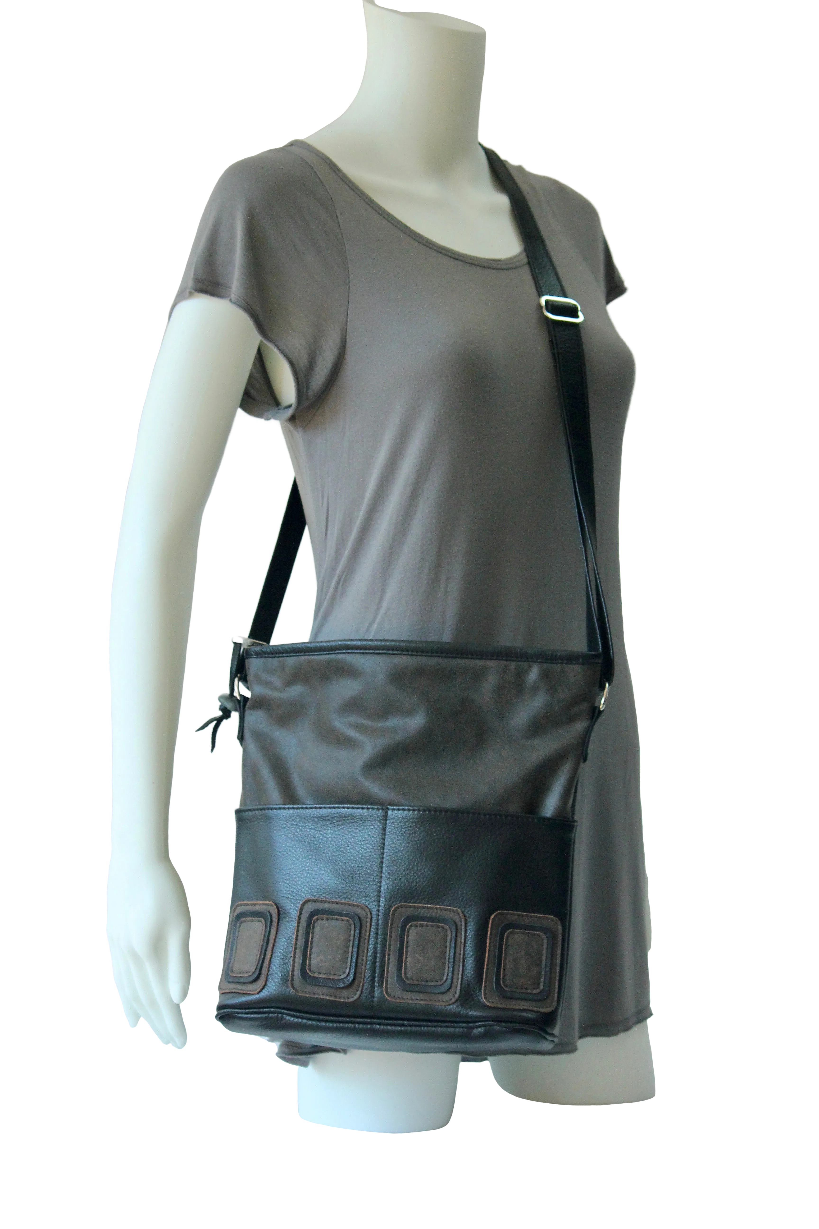 Four-Pocket Op-Art Purse - Medium Leather Drawstring Bag