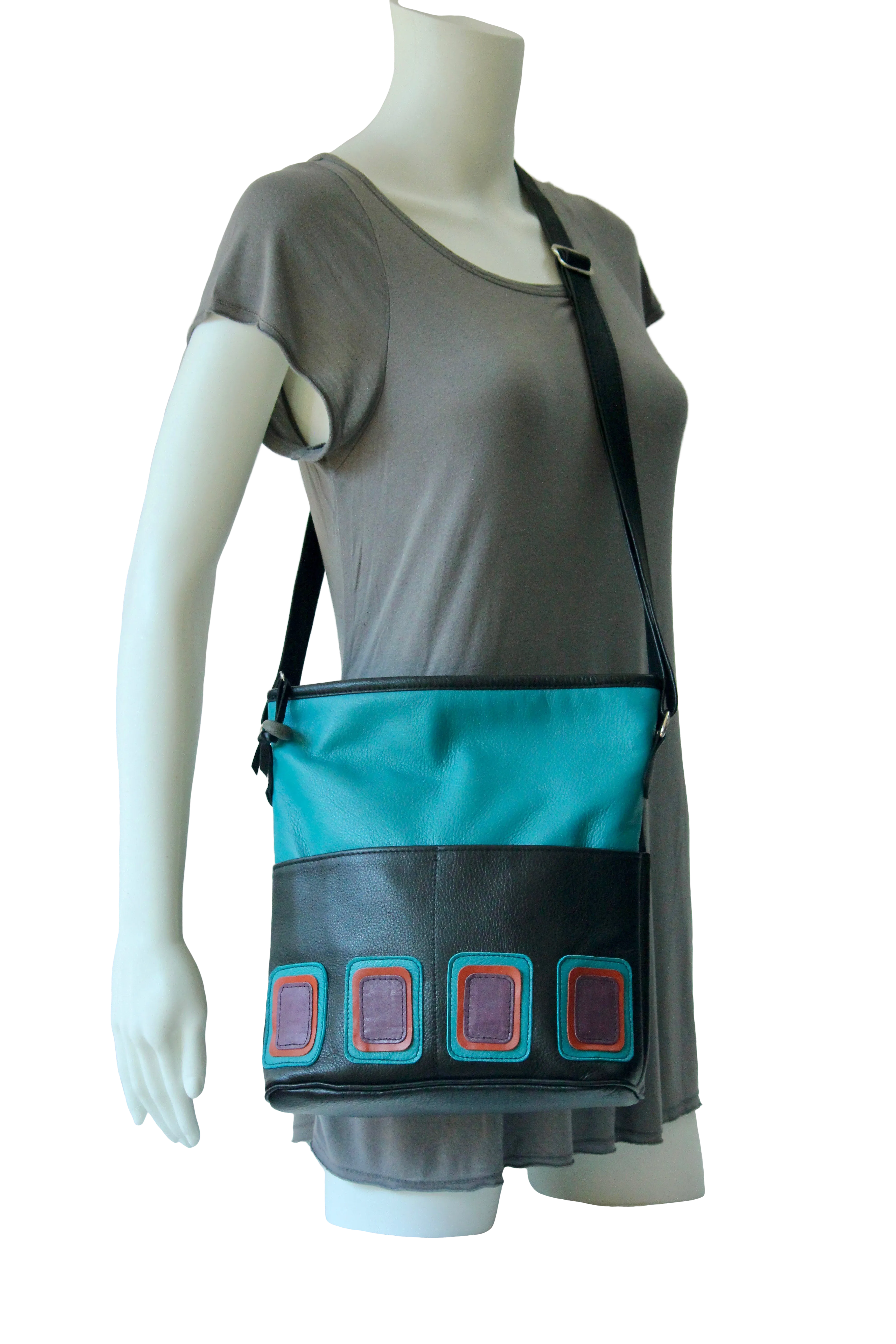 Four-Pocket Op-Art Purse - Medium Leather Drawstring Bag
