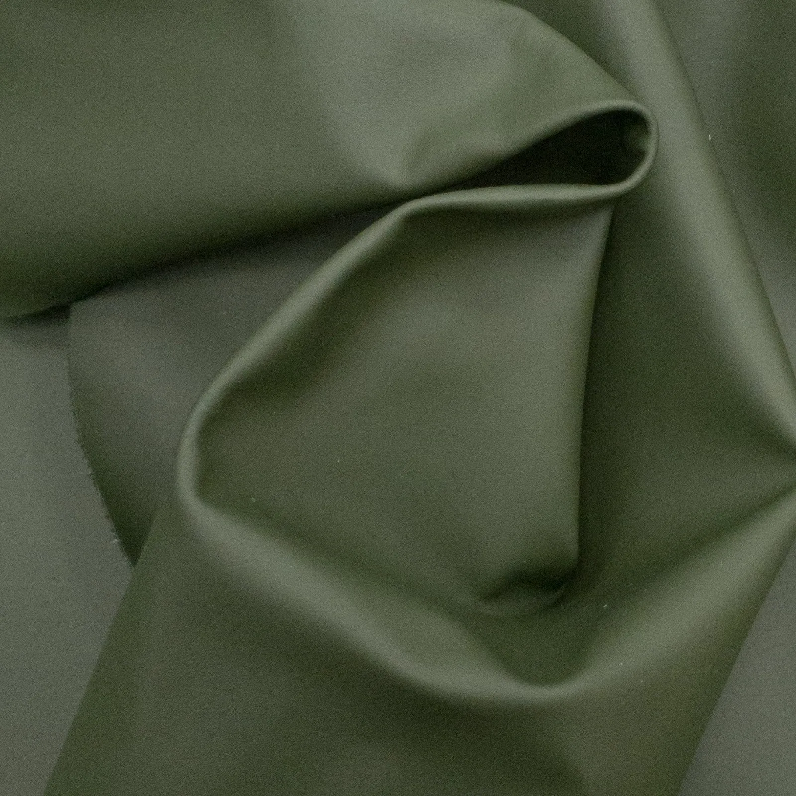 Green, 2-4 oz, 25-40 SqFt, Full Upholstery Cow Hides