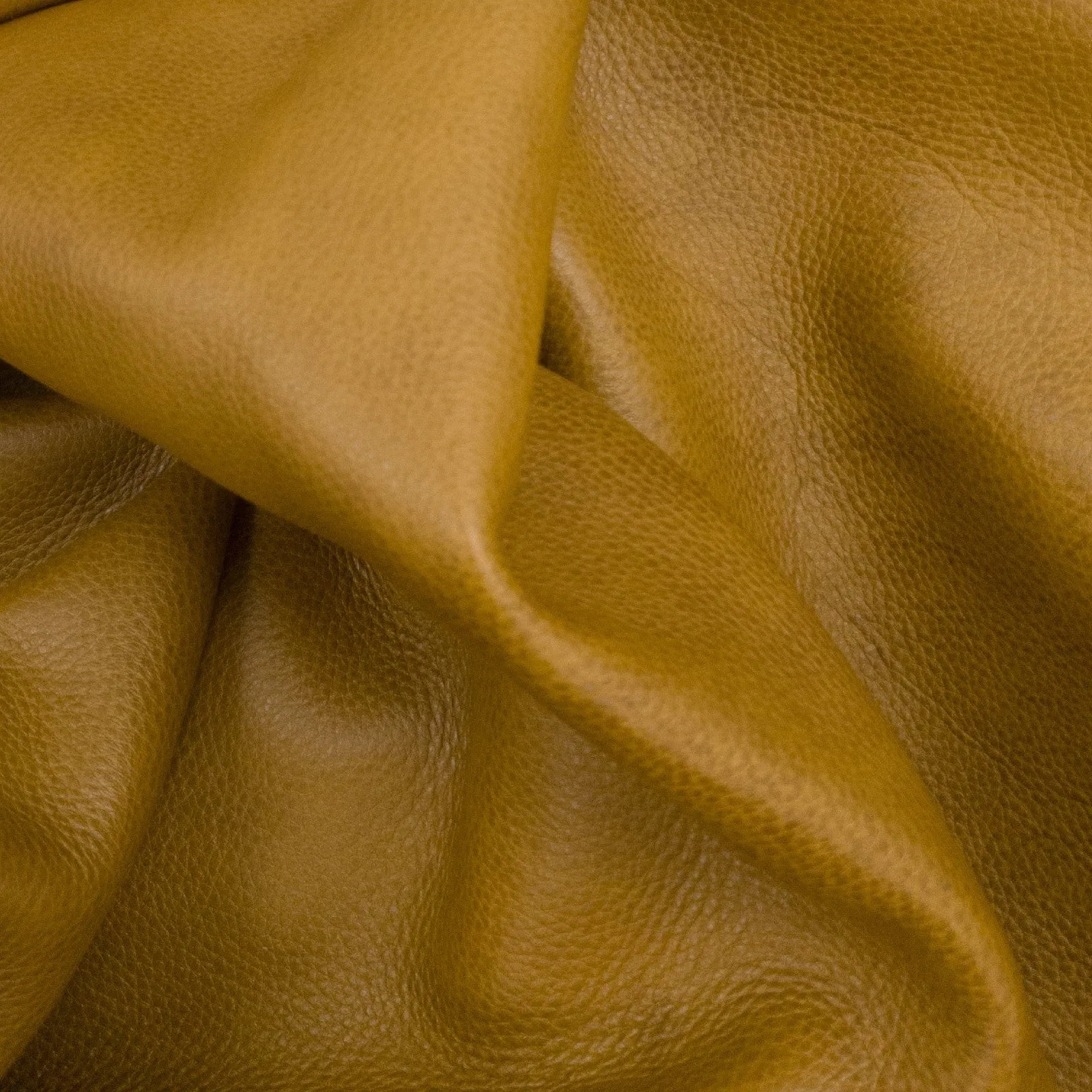 Light-Medium Brown, 2-4 oz, 3-10 Sq Ft, Upholstery Cow Project Pieces